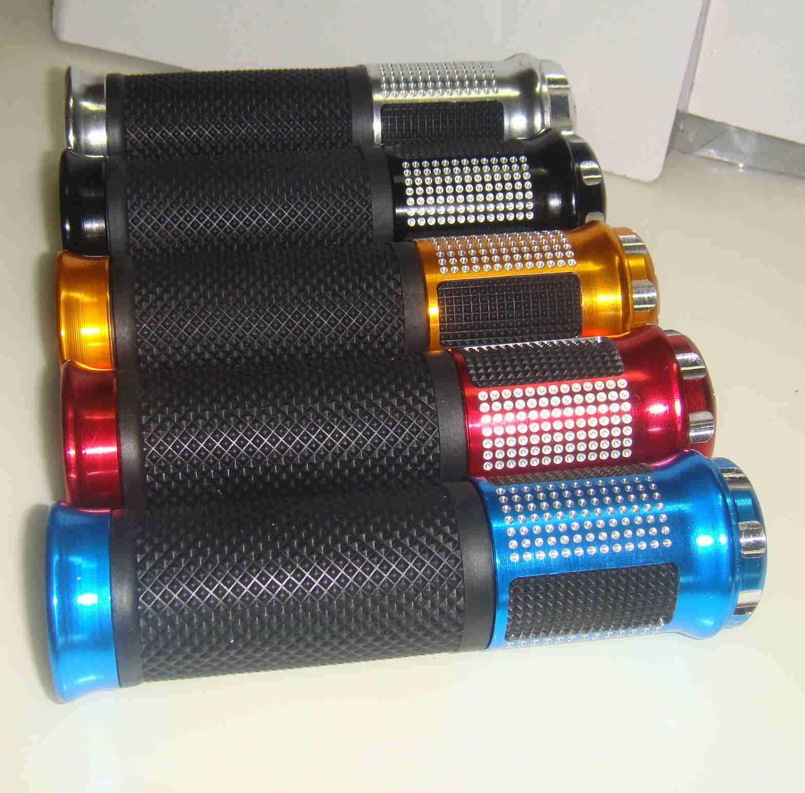 CNC HANDLE GRIPS SBT-002